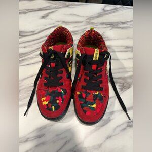 LIKE NEW-Zumba Let's Jam Street Bold Red Green Gold Women's Shoes Z Slide